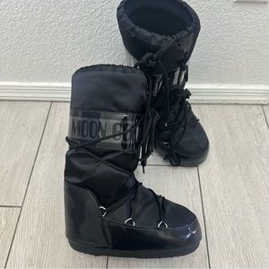 Moon boot snow boots black